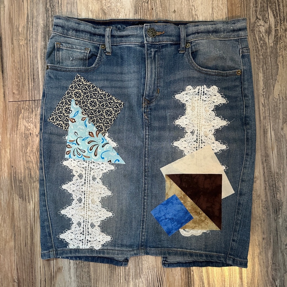Express Jeans Denim Mini Skirt Blue Patchwork Lace Distressed Boho Womens 8